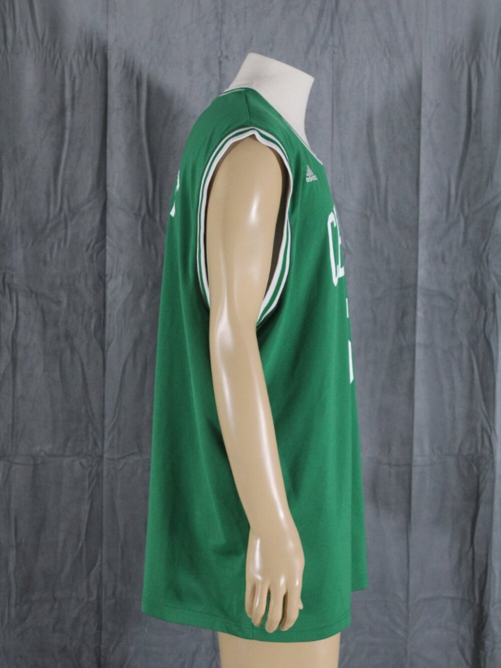 Boston Celtics Jersey (Retro) - Kevin Garnett Number 5 by Adidas - Men's Large - Picture 8 of 10